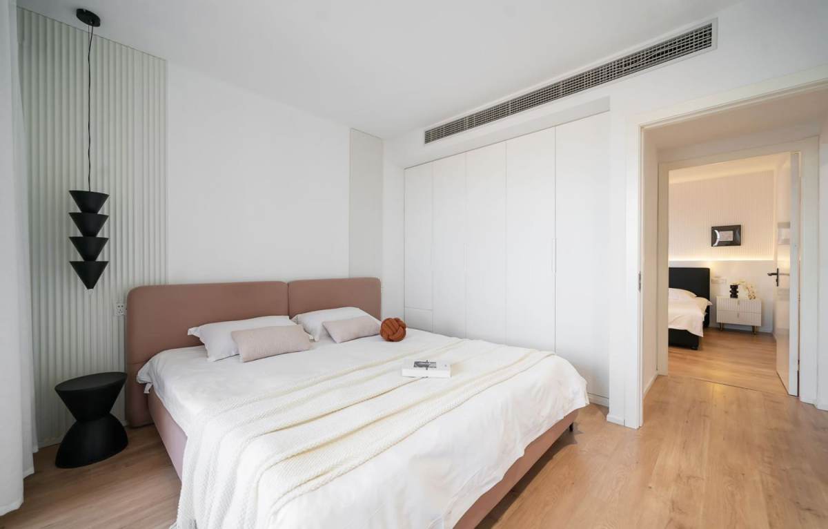 Housing image — Bedroom