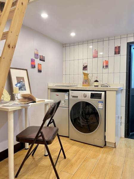 Housing image — Living Room