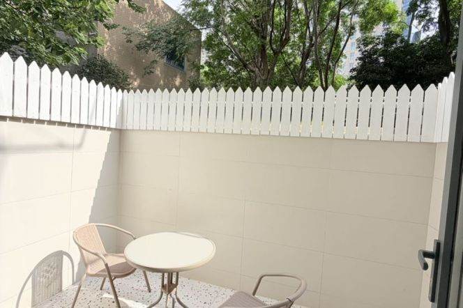 1BR Apartment near Zhongshan Park with Terrace (L2/L3/L4)