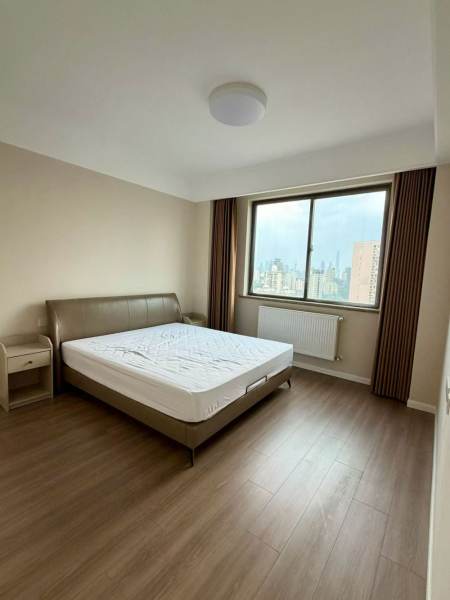 Housing image — Bedroom