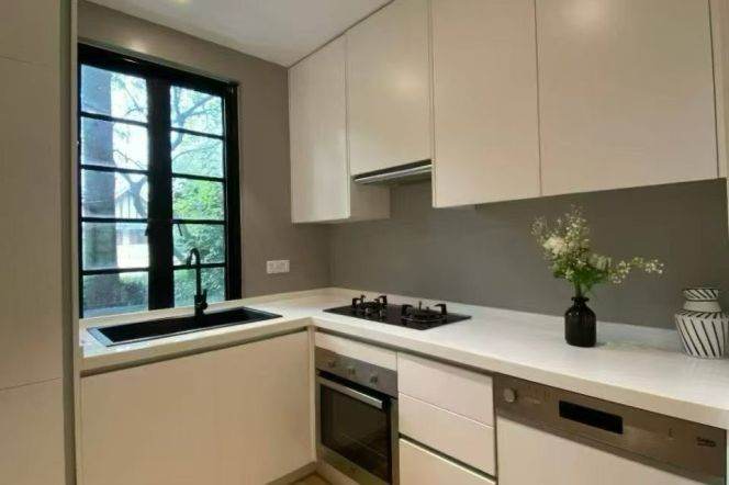 2BR Lane House in Old Xuhui (L1/L10)