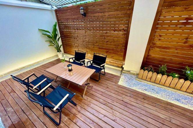 2BR Apartment near North Xizang Rd Metro with Green View (L8)