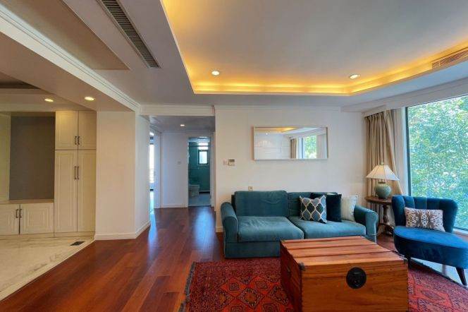 Spacious 3BR Apartment in Old Xuhui with Floor-to-Ceiling Windows (L1/L7)