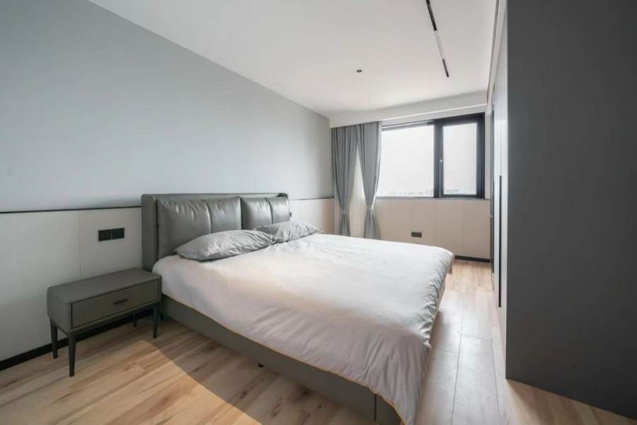 Housing image — Bedroom