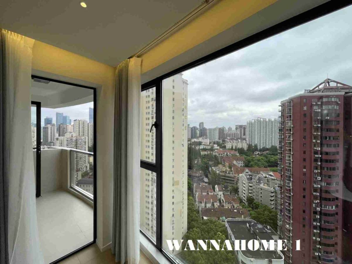 Housing image — Balcony