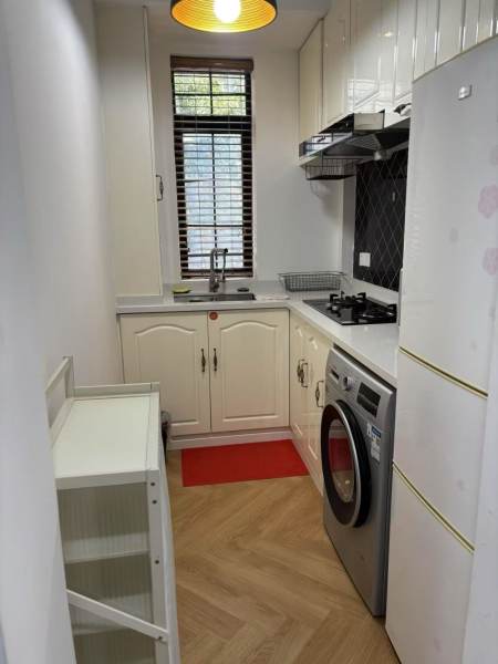 Housing image — Kitchen