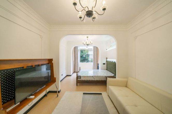 1BR Apartment in Jing'an (L1/L12/L13)