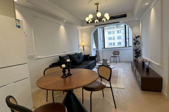1BR Apartment near West Bund (L7/L12)
