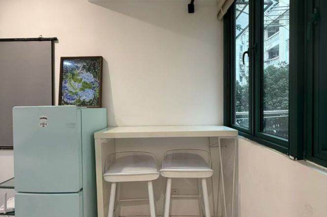 1BR Apartment in Jing'an