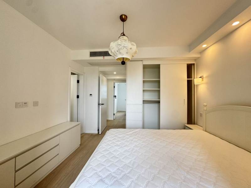 Housing image — Bedroom