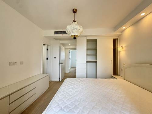 Housing image — Bedroom