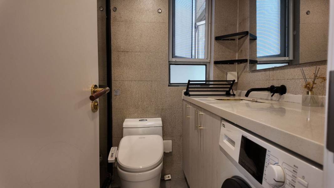 Housing image — Bathroom