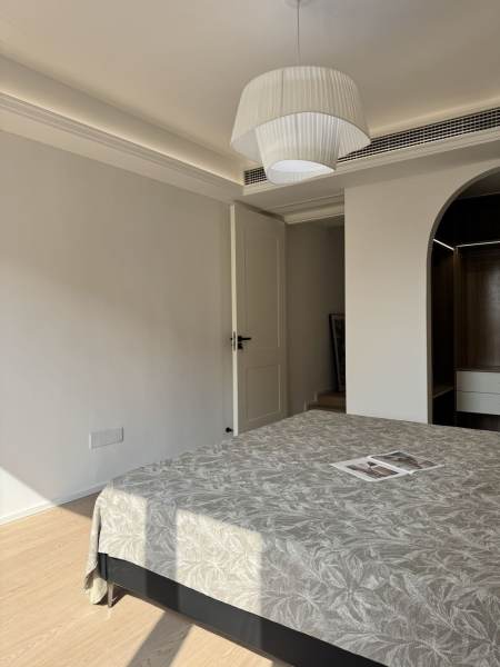 Housing image — Bedroom