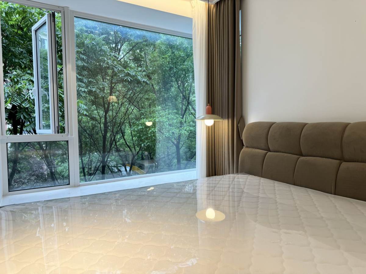 Housing image — Bedroom