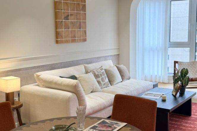 High-Floor 3BR Apartment in Xintiandi with Outstanding View (L8/L9)
