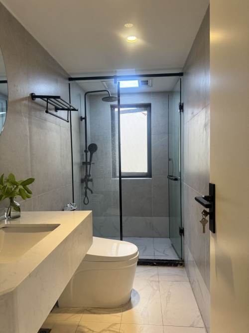 Housing image — Bathroom