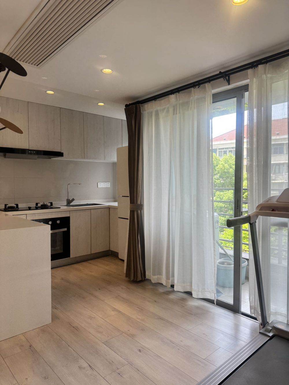 Housing image — Dining Area