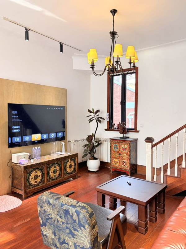 Housing image — Living Room