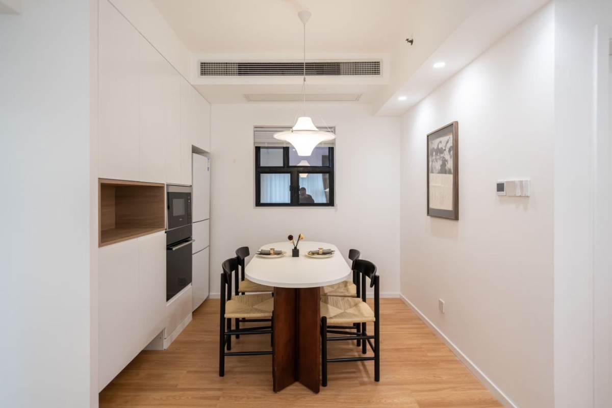 Housing image — Dining Area
