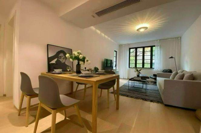 2BR Apartment in Old Xuhui (L10)