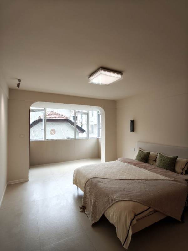 Housing image — Bedroom