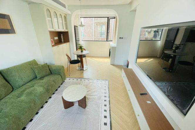 1BR Lane House near Moho Mall