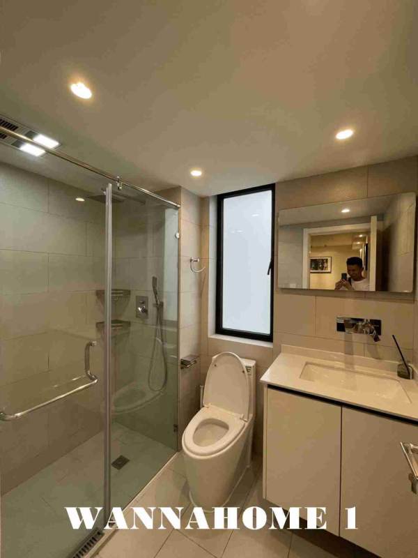 Housing image — Bathroom