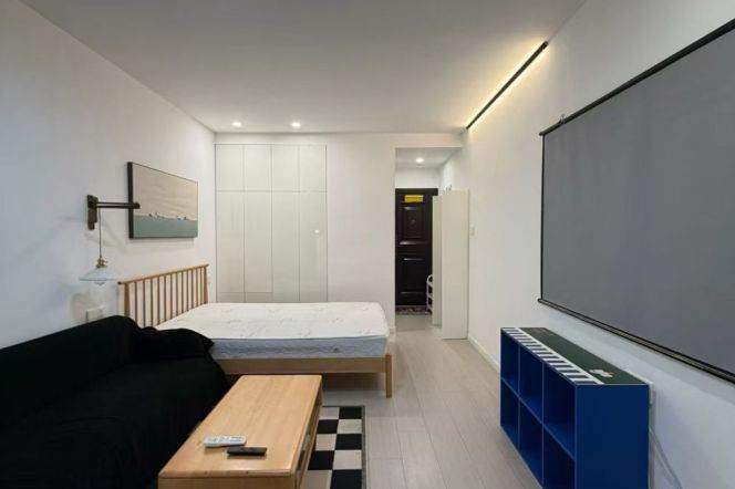 1BR Apartment in Jing'an