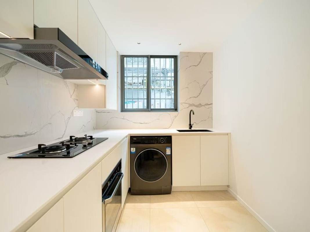 Housing image — Kitchen