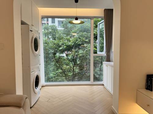 Housing image — Balcony