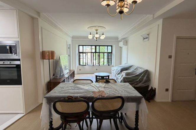3BR Heritage Apartment near Nanjing Xi Lu (L2/L7/L14)