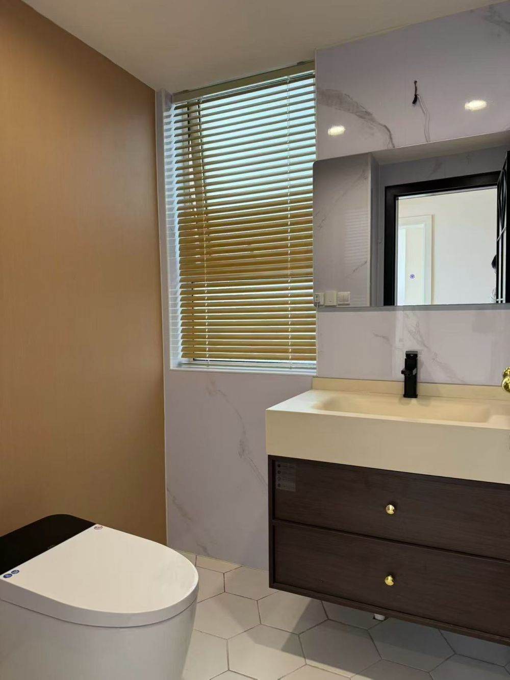 Housing image — Bathroom