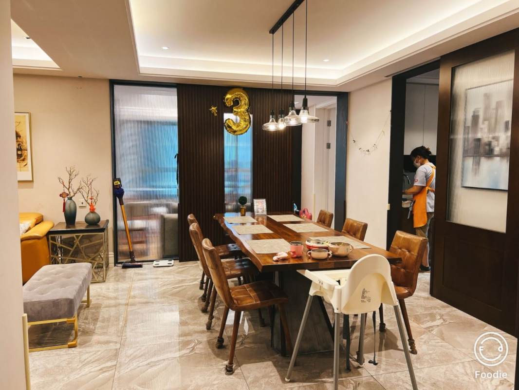 Housing image — Dining Area