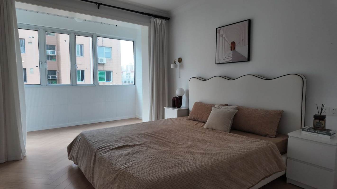 Housing image — Bedroom