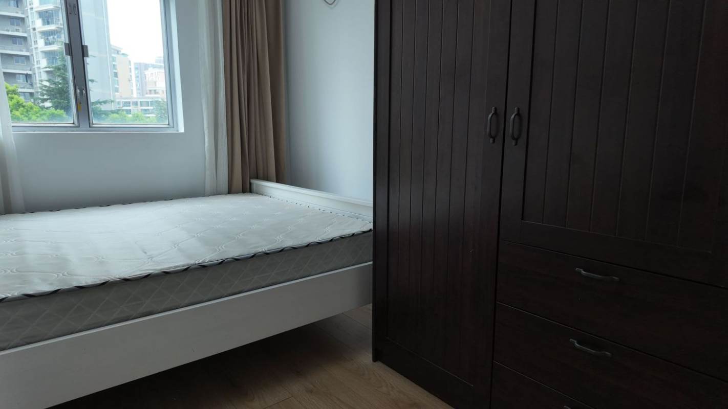 Housing image — Bedroom