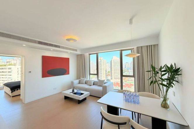 High-Floor 1BR Apartment at Yunhe Garden with Floor-to-Ceiling Windows