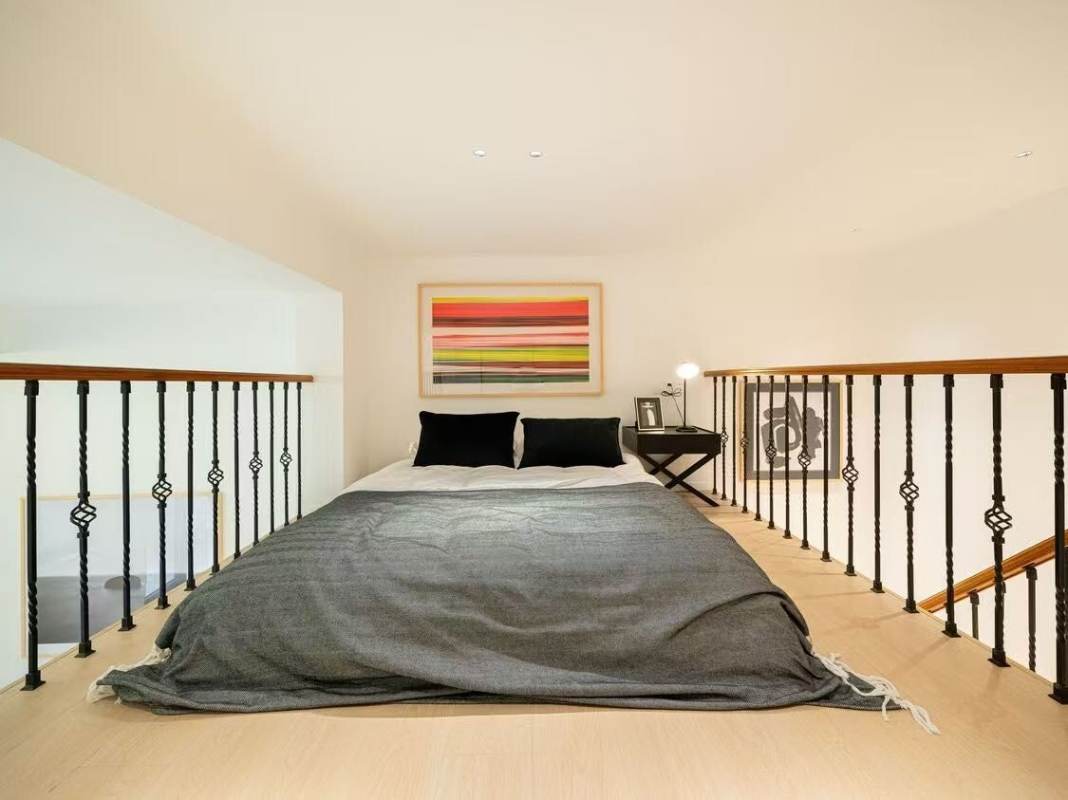 Housing image — Bedroom