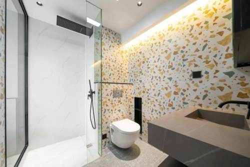 Housing image — Bathroom