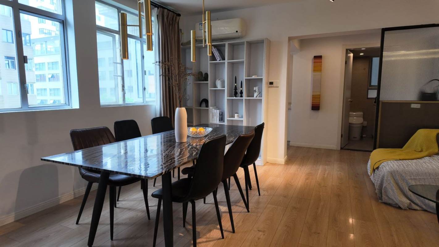 Housing image — Dining Area