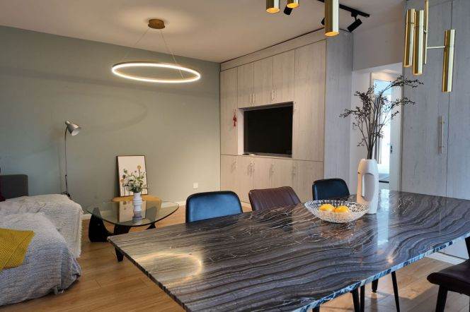 2BR Apartment near Jiaotong University Metro
