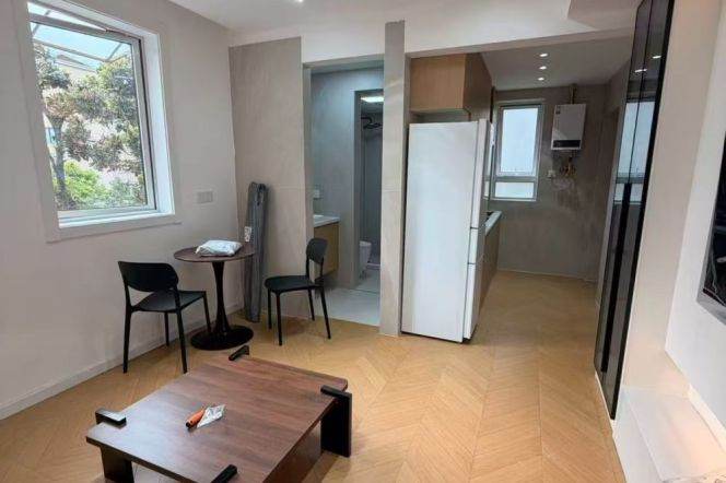 1BR Apartment in Hongqiao CBD (L2)