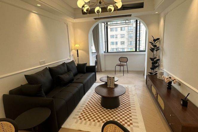 1BR Apartment near West Bund (L7/L12)