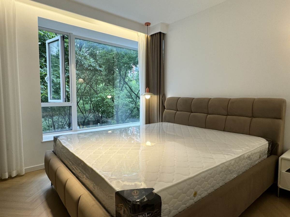Housing image — Bedroom