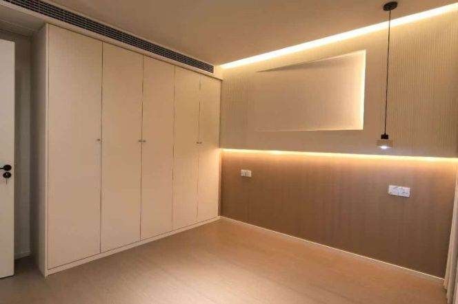 Spacious 2BR Apartment in Gubei with Terrace (L10/L15)