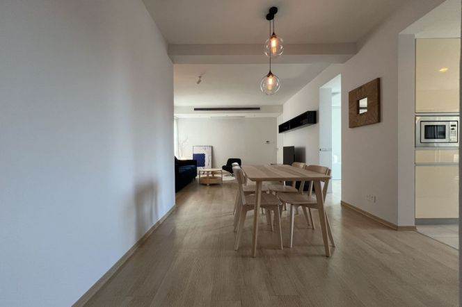 Spacious 2BR Apartment near Jing'an Temple with Floor-to-Ceiling Windows