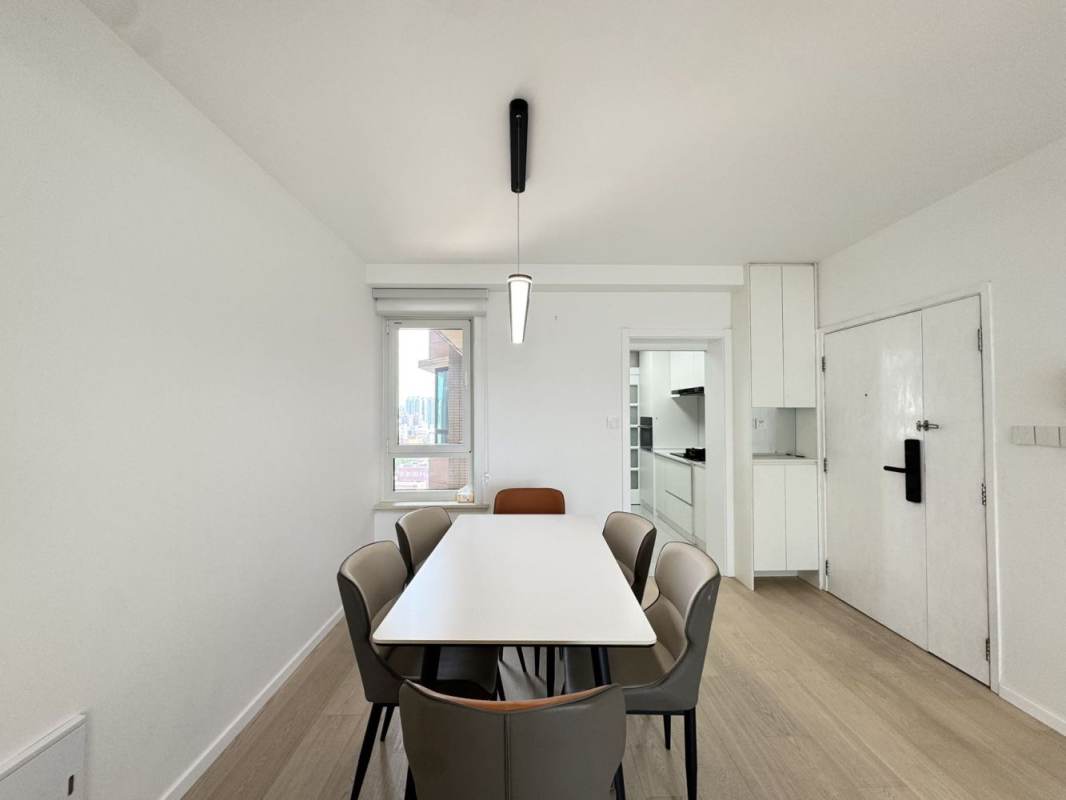 Housing image — Dining Area