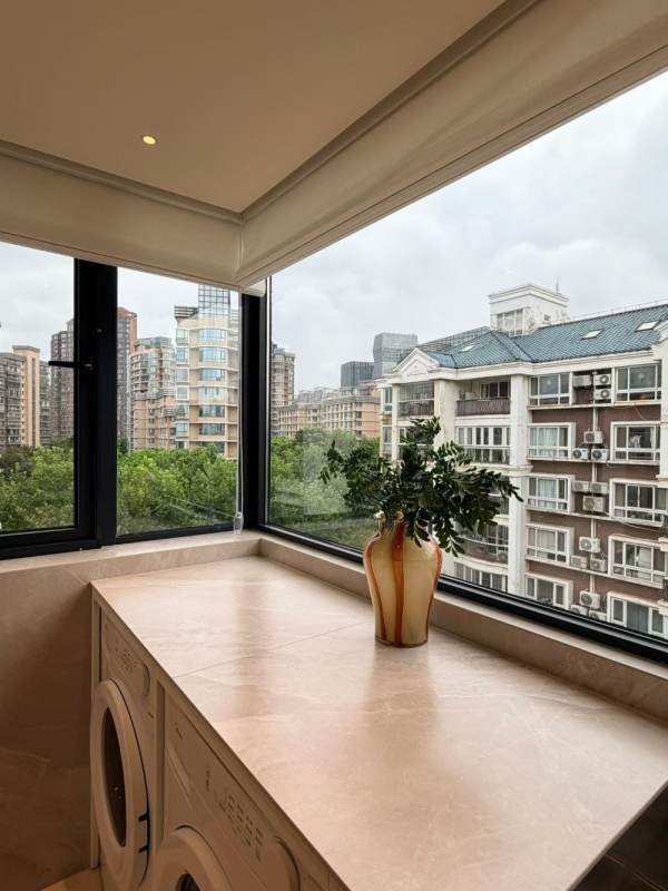 Housing image — View