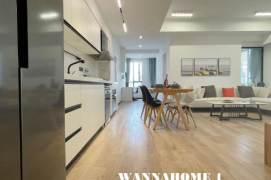 High-Ceiling 2BR Apartment in Jing'an