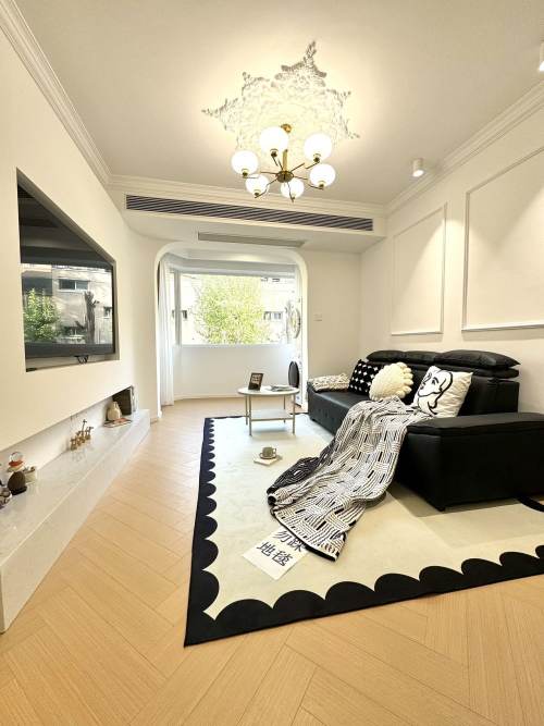 Housing image — Living Room