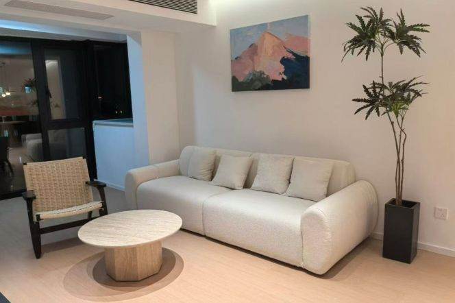 1BR Apartment in Xujiahui (L1/L9/L11)